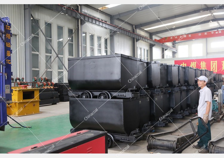 China Coal Group экспортирует партию карьерных машин за границу через Гуанси